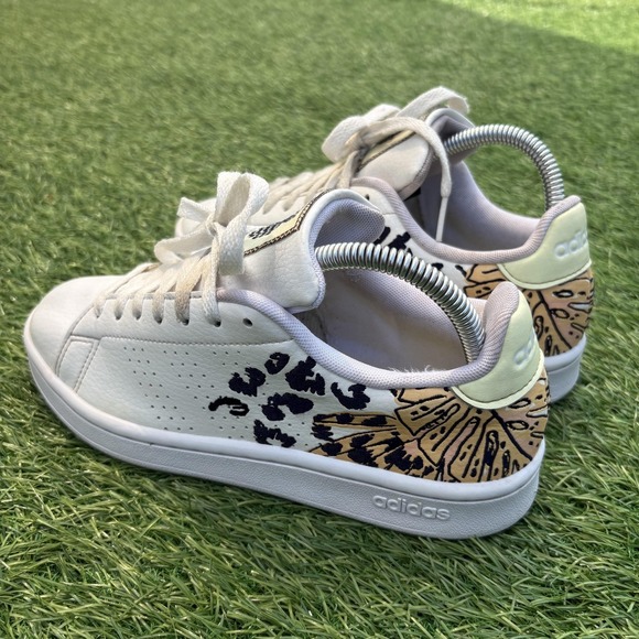 adidas Shoes - Adidas Farm Rio Advantage Court Shoes Womens Size 6 White Animal Print GZ4044